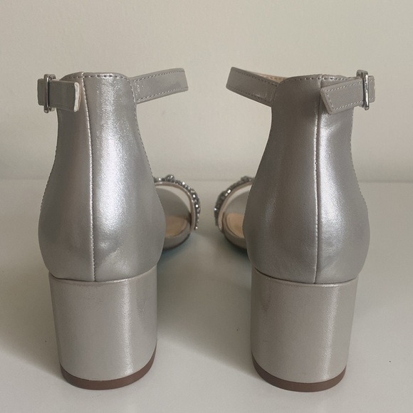 Betsey Johnson Mel Bejeweled Ankle Strap Block Heel Sandals in Silver Size 6 NEW - Picture 8 of 14